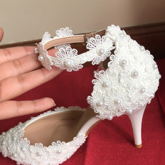 Gorgeous white heels 🤍 - Picture 7 of 9